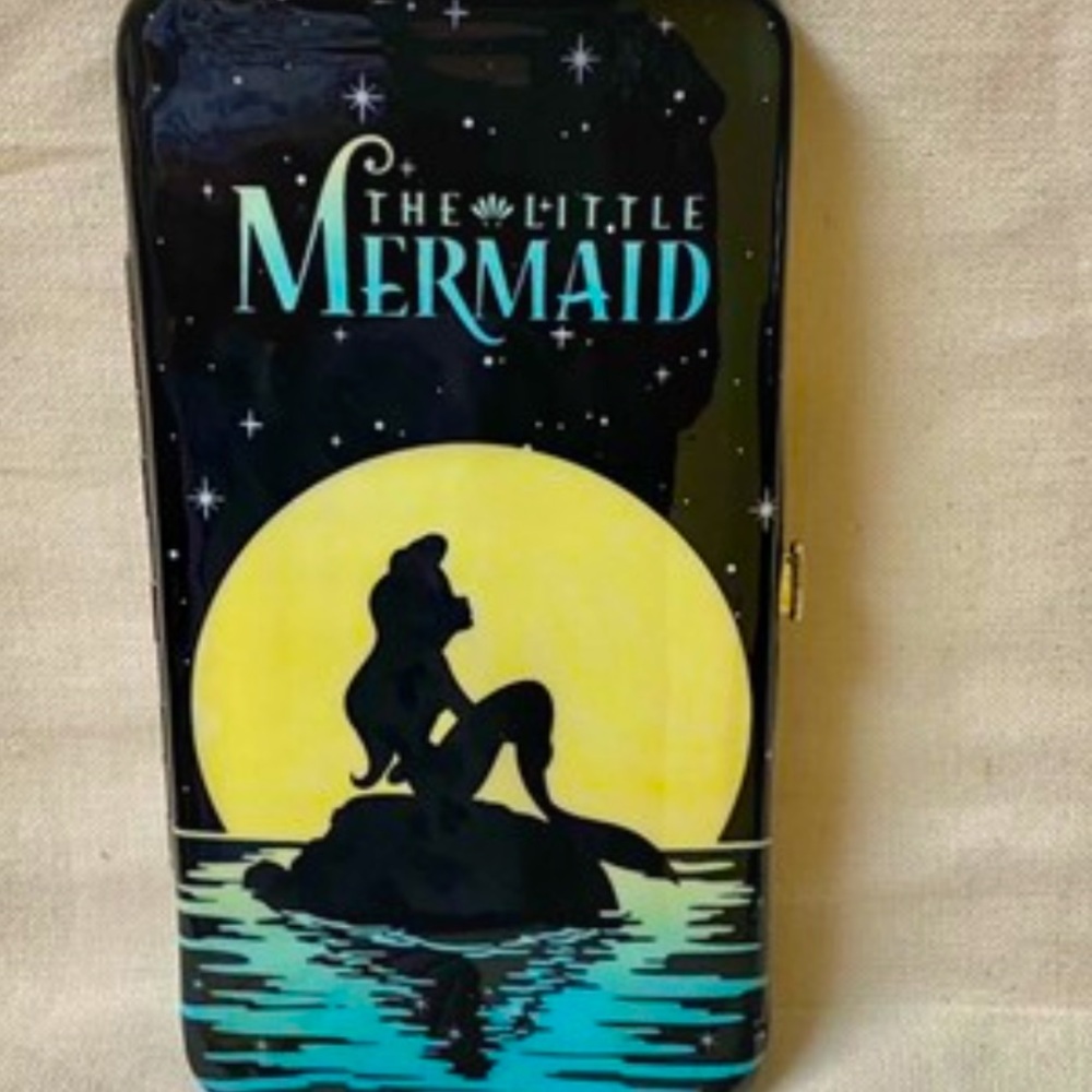 Hot Topic Disney Little Mermaid Ariel silhouette hinge wallet